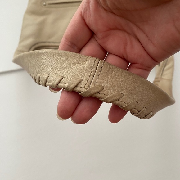 B. Makowsky Leather Purse + Dust Bag - Picture 10 of 16